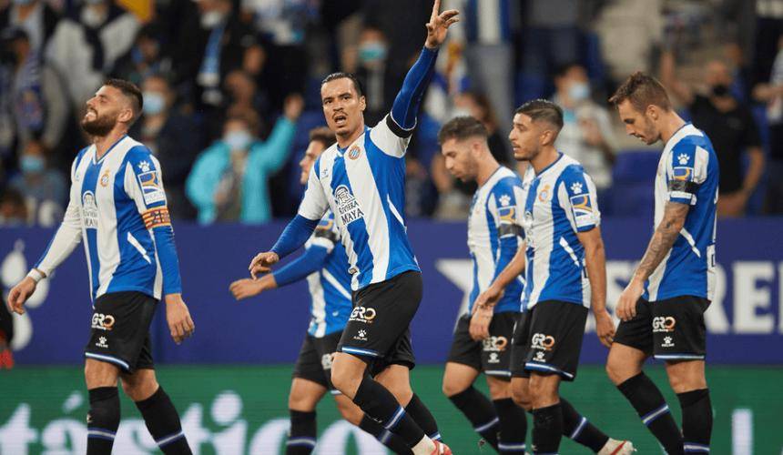 西甲保级生死劫！巴伦西亚主场两连胜迎苦主，奥维耶多 3 连败遇锋线救星？